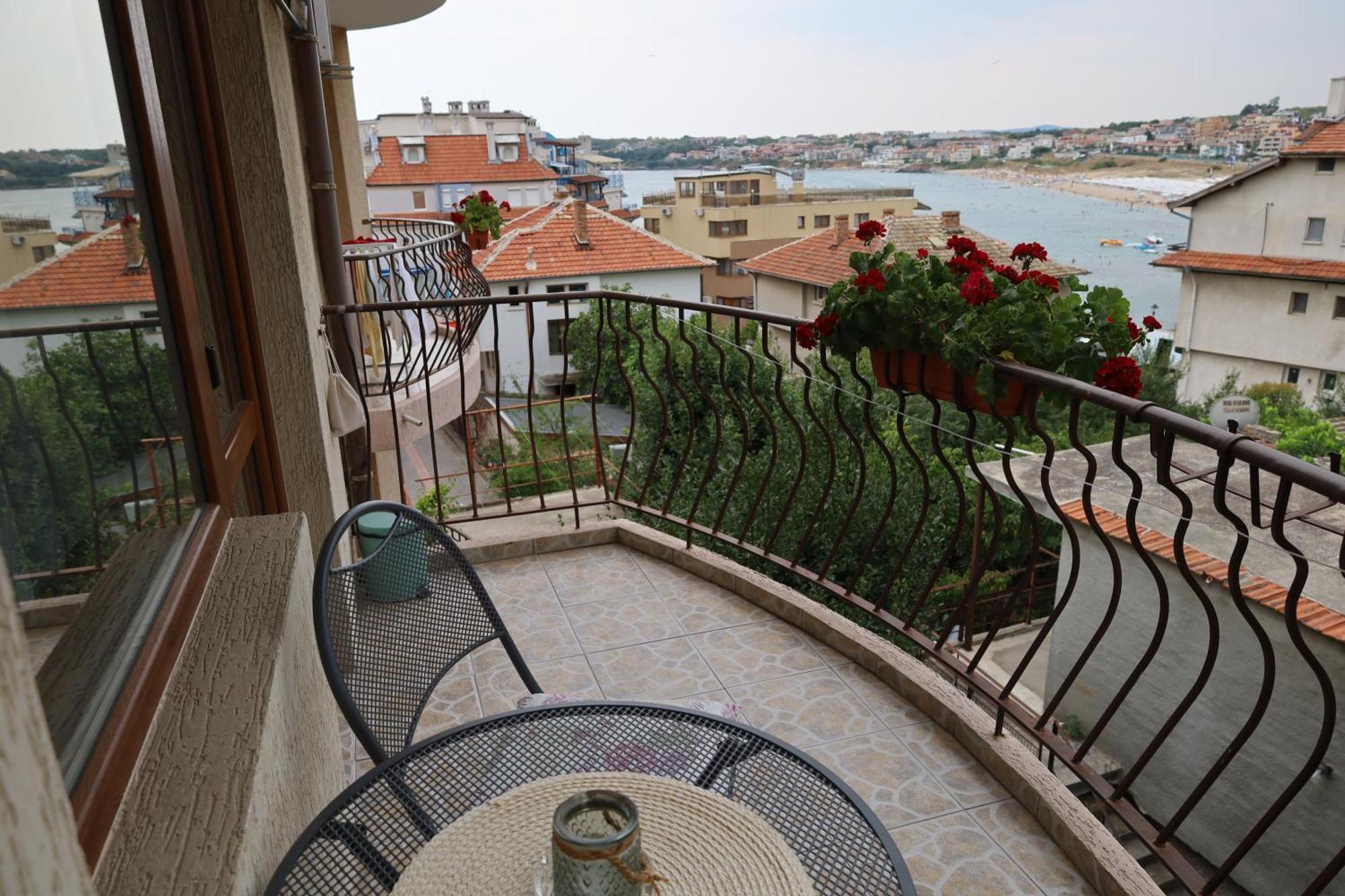 Kalina Guest Rooms Sozopol Ngoại thất bức ảnh