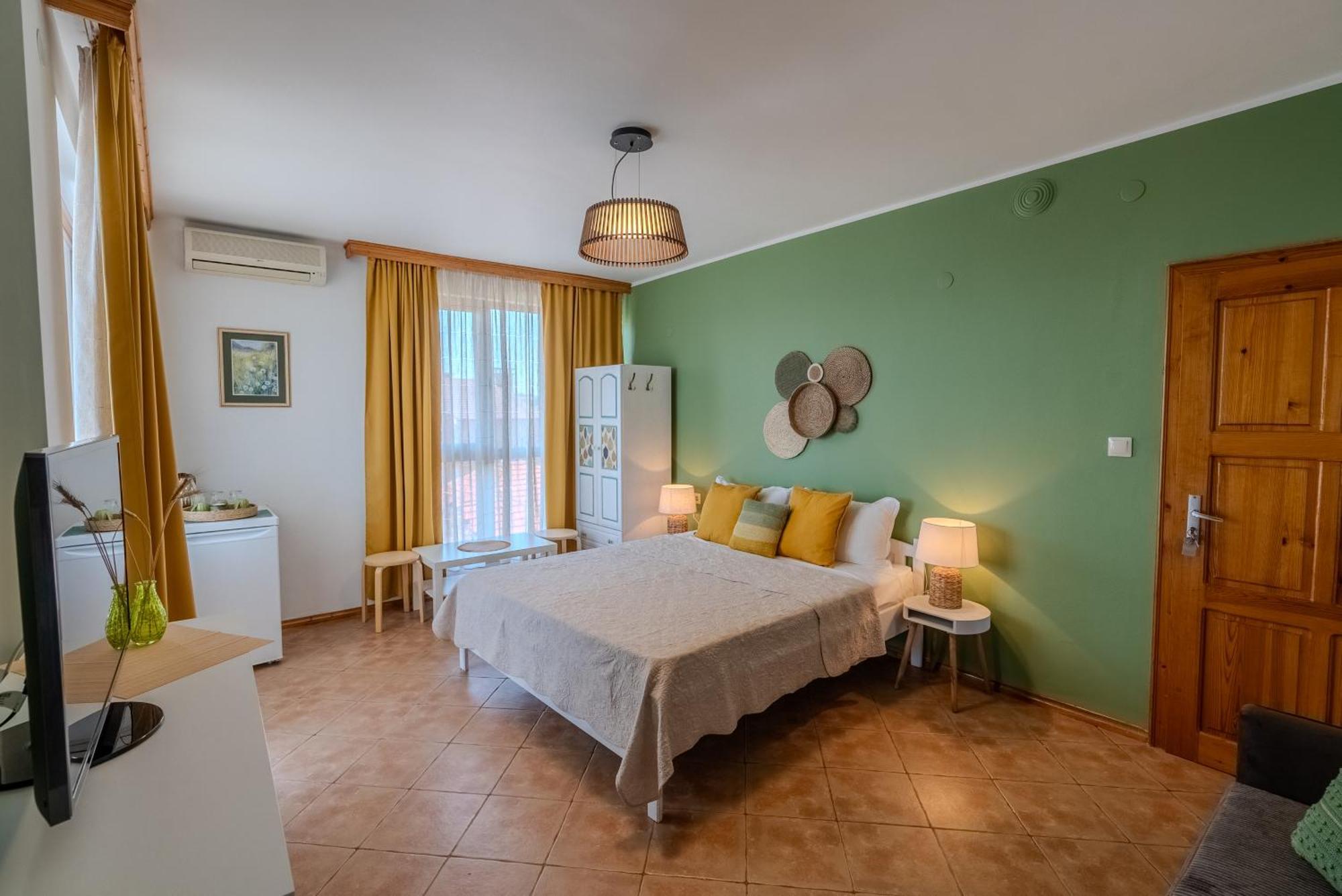 Kalina Guest Rooms Sozopol Ngoại thất bức ảnh